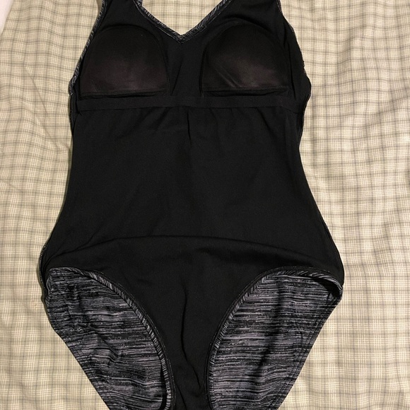 Speedo One Piece Swimsuit Sz 12 - Picture 8 of 9